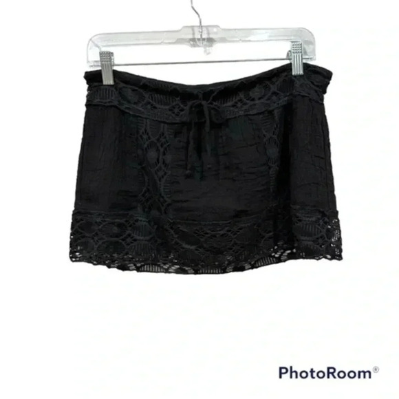 BECCA Dresses & Skirts - Becca black Crochet detail mini skirt Small